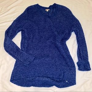 GAP Soft Light Weight Knit Sweater in Blue and White